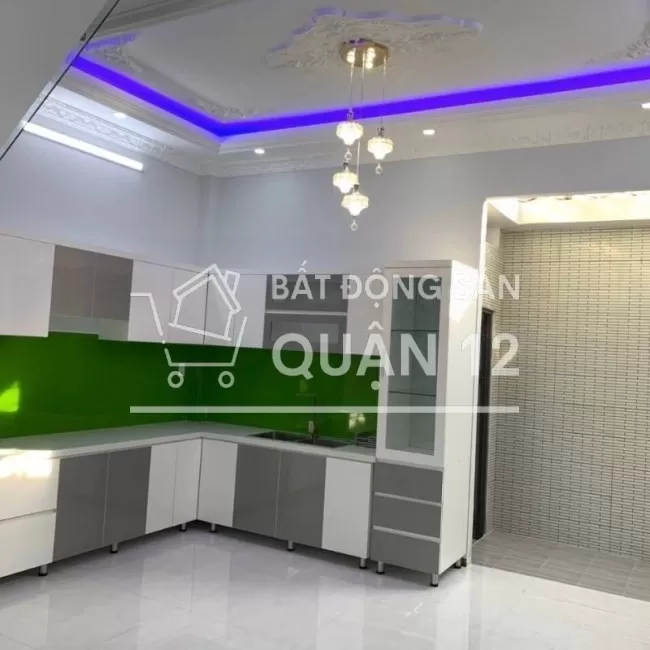 Nhà 3 lầu Q12- hẻm 5m - shr- gần Metro