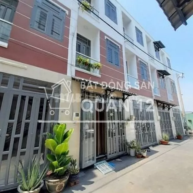 Bán nhà Hà Huy Giáp, ngay Cao đẳng điện lực TPHCM, chỉ 1ty650 ở ngay.