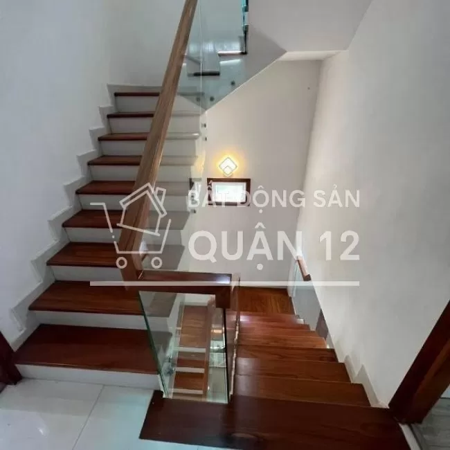 Nhà khu MT Thạnh Lộc ( Hà Huy Giáp ) - Quận 12 Diện tích : 4m x 22m