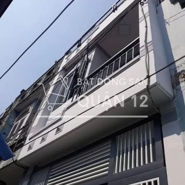 Nhà 1trệt 1lầu 2pn (3.5m x 12m) gần bến xe buýt Hiệp Thành Q-12
