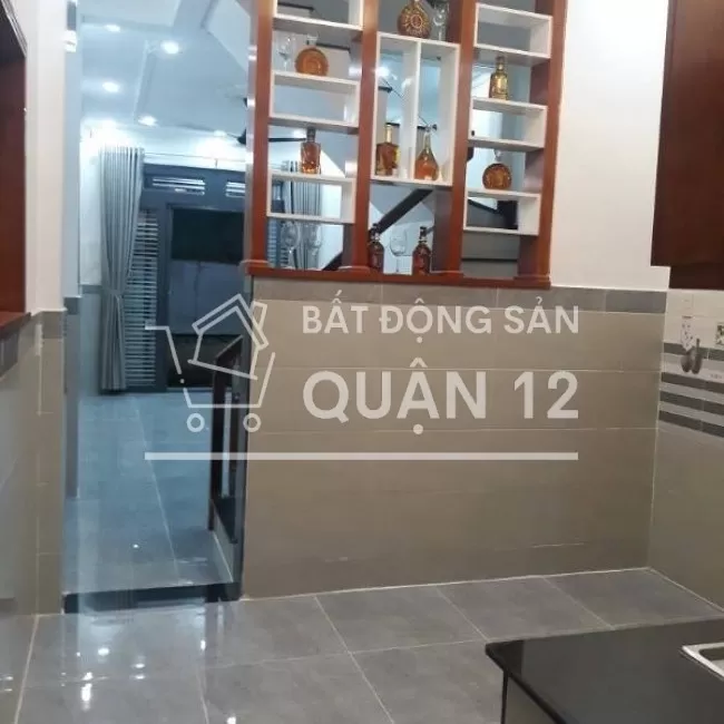 Nhà 1trệt 1lầu 2pn (3.5m x 12m) gần bến xe buýt Hiệp Thành Q-12