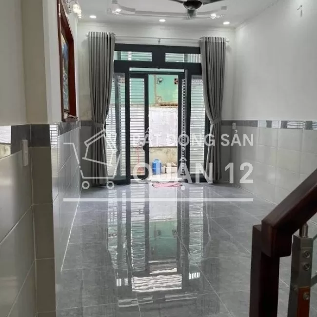 Nhà 1trệt 1lầu 2pn (3.5m x 12m) gần bến xe buýt Hiệp Thành Q-12