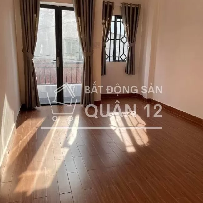 Nhà 1trệt 1lầu 2pn (3.5m x 12m) gần bến xe buýt Hiệp Thành Q-12