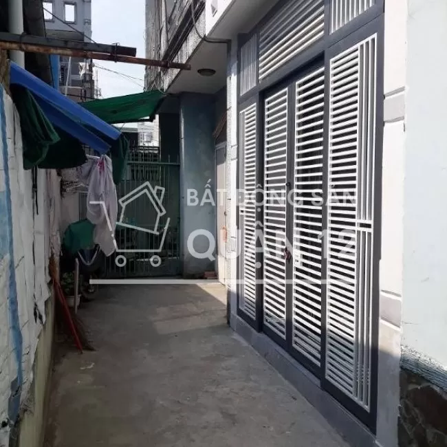 Nhà 1trệt 1lầu 2pn (3.5m x 12m) gần bến xe buýt Hiệp Thành Q-12