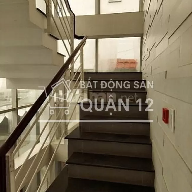 Cho thuê xưởng 1300m2 giá 85tr/tháng tại Nguyễn ảnh thủ f hiệp thành
