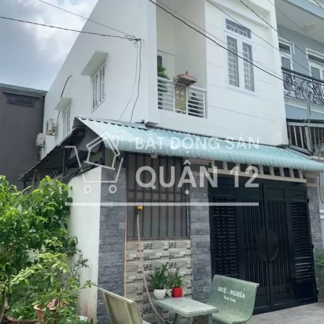Bán nhà 1 lầu ngay UBND Phường Thạnh Lộc. DT: 5.25x15m, đường 7m