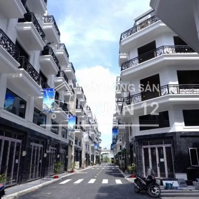 Bán nhà mặt tiền đường Tô Ngọc Vân Q12