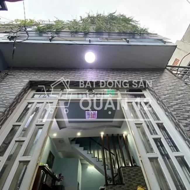 Bán nhà đường trường chinh, gần chợ lạc quang, 4x8, 1 trệt 1 lầu sân