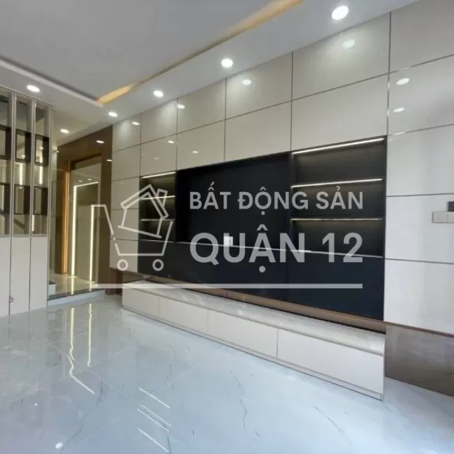 Bán nhà An Phú Đông 4x15m 1 trệt 3 lầu có hồ bơi trước nhà giá 5.9 tỷ 