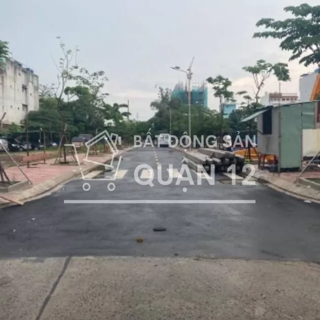 Đất đường Nguyễn văn quá phường đông Hưng thuận quận 12 cần bán gấp 