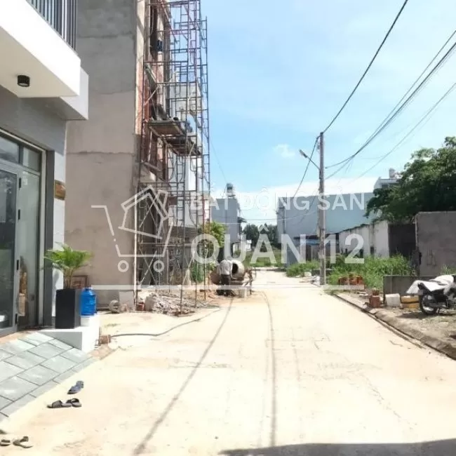 Đất Thạnh Xuân 52 , đường 6m , diện tích 5*10 m2 , sổ hồng riêng .