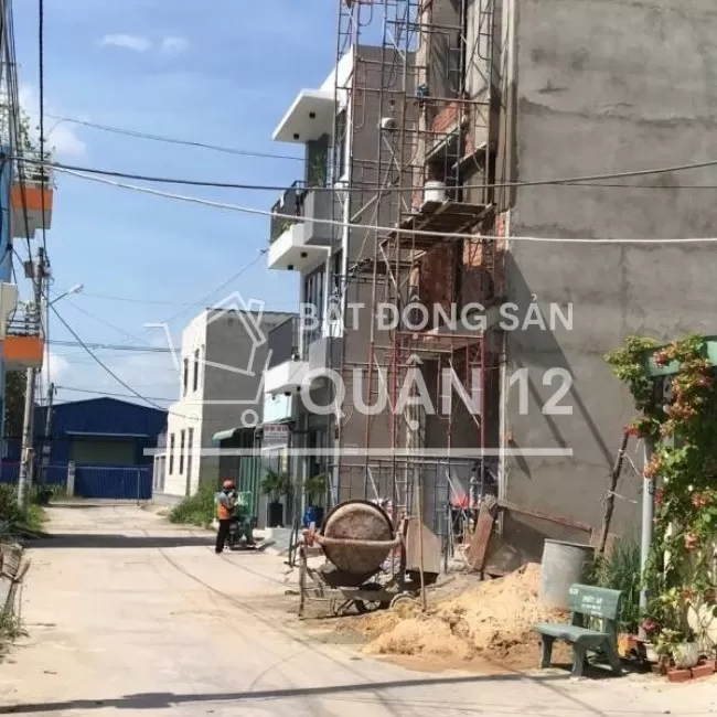 Đất Thạnh Xuân 52 , đường 6m , diện tích 5*10 m2 , sổ hồng riêng .