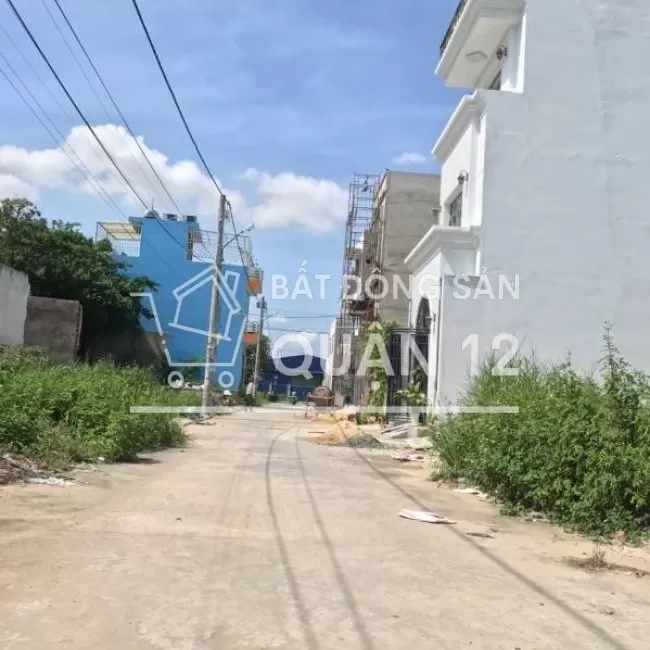 Đất Thạnh Xuân 52 , đường 6m , diện tích 5*10 m2 , sổ hồng riêng .