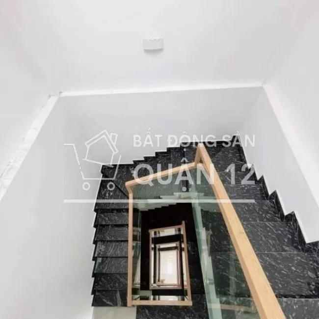 Bán Nhà Phố Đường Hà Huy Giáp Q.12 HCM, Tổng 4 Tầng, 4 Phòng Ngủ, 4 WC