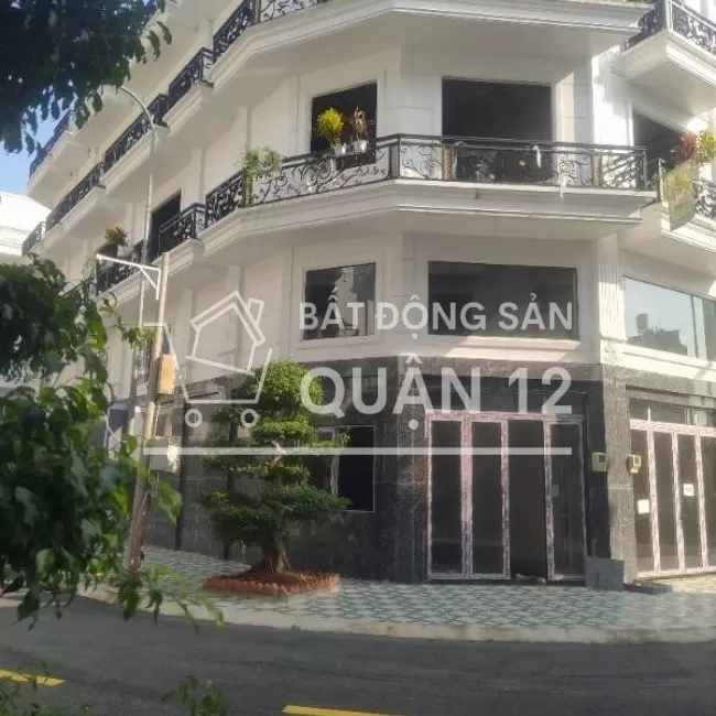 Bán nhà đường Hà Huy Giáp quận 12, hai lầu có 4 phòng ngủ có sổ hồng