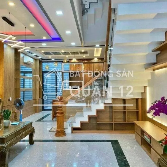 BÁN CĂN NHÀ HẺM Ô TÔ NHƯ HÌNH Ở NGÃ TƯ GA