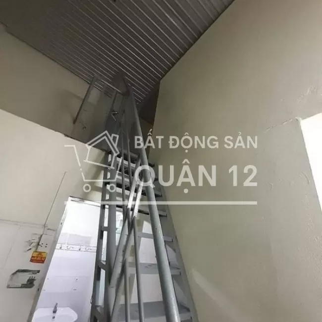 Cần bán nhà mặt tiền kinh doanh, đường Hà Huy Giáp, Quận 12.