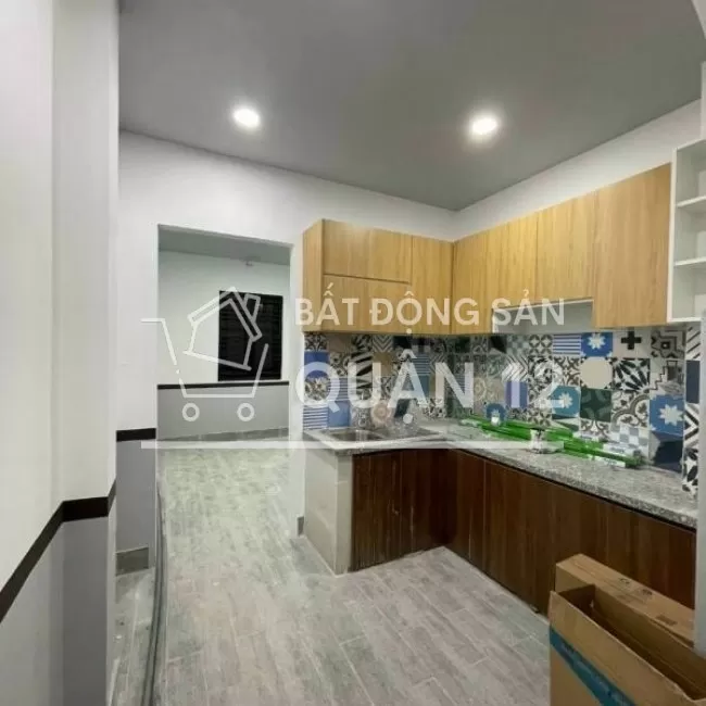 Nhà ngã tư ga quận 12 1 lầu 3PN ngay hà huy giáp vào TL47 