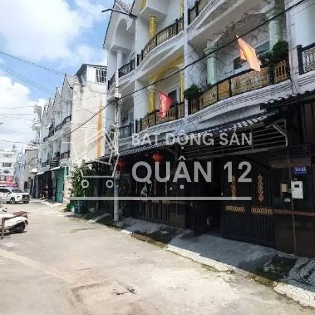 Bán nhà 4.2x12 2 lầu sân thượng 1 xẹt TX22 Gần chợ Mình Phát