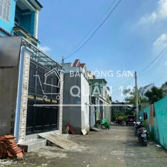 Bán nhà 4x16 2 lầu Ngay chợ Thạnh Xuân hẻm 6m