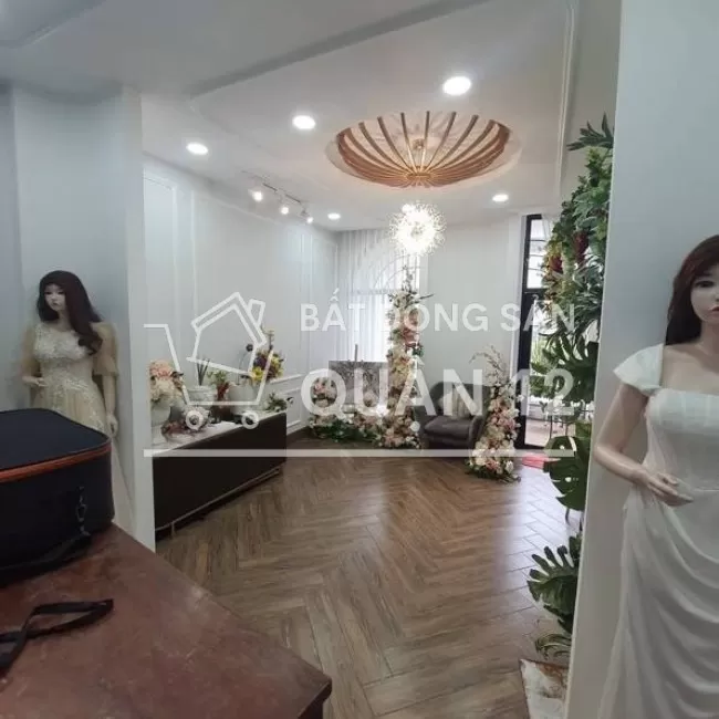 Bán nhà đẹp 5 tầng (4x17), mặt tiền đường Thạnh Xuân 24 quận 12.