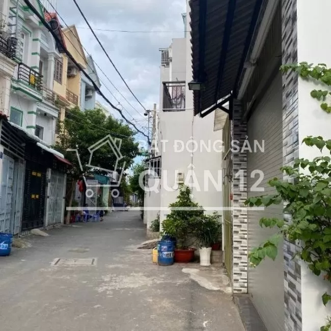 Nhà cấp 4 dt 4x15 đường Lâm Thị Hố 2 tỷ 7