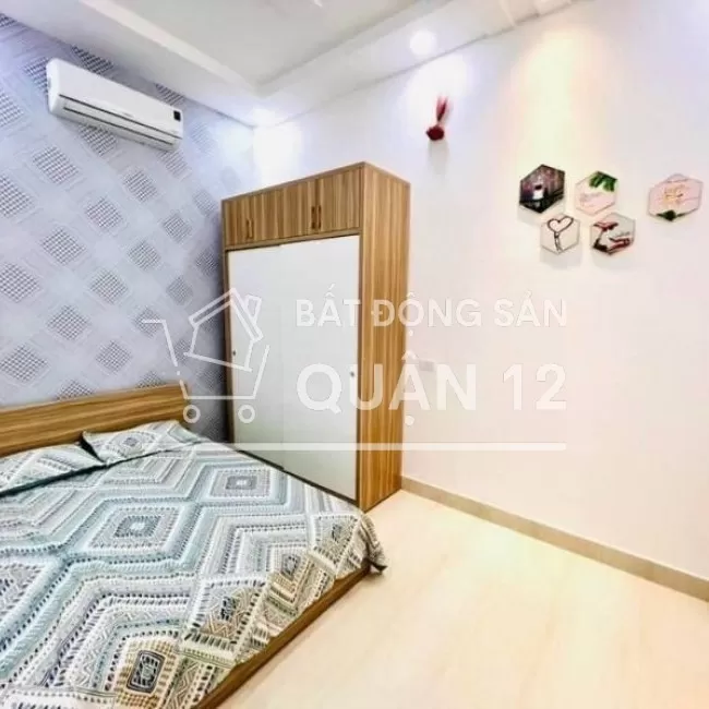 Nhà 4 PN - hẻm 7m - NGuyễn Ảnh Thủ q12- shr hoàn công