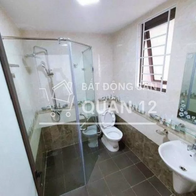 NHà riêng quận 12 - hẻm 6m- sau căn mặt tiền- shr