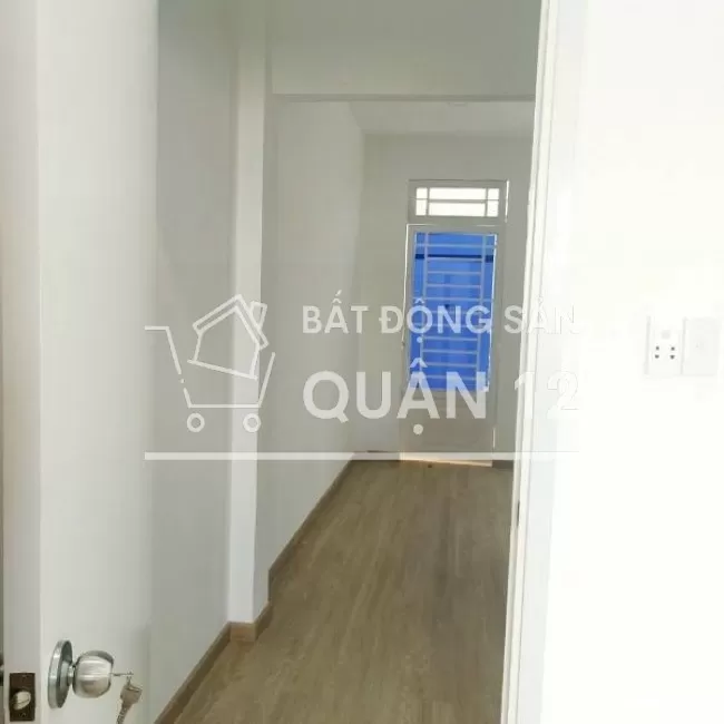 Chính chủ kẹt tiền bán nhà 4.5x13 1 lầu 3PN xát bên ngã 4 ga