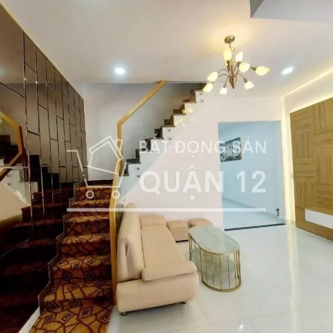 Chính chủ kẹt tiền bán nhà 4.5x13 1 lầu 3PN xát bên ngã 4 ga