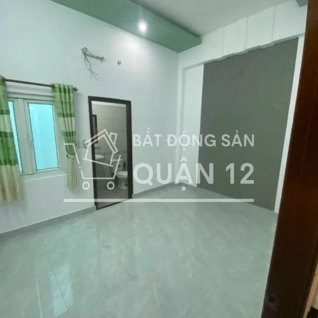 Bán nhà sổ riêng , 1 trệt 1 lầu , hướng đông nam , hẻm xe hơi TL37 .