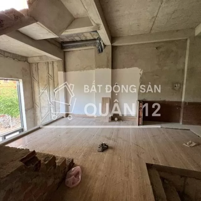 tiện kinh doanh và ở, còn căn cuối tx13 ngay Qlộ1A, 5PN,Thạnh Xuân Q12
