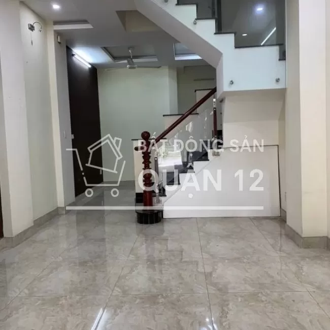 Nhà quá đẹp,2 lusxuy đậu cửa ,chỉ 4.3 tỷ thạnh lộc ,quận 12