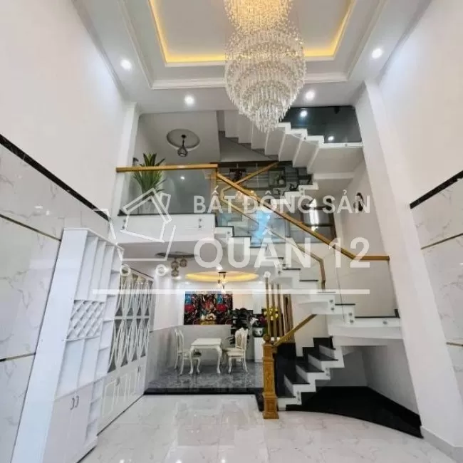 Bán nhà Q 12, sổ hồng, giá rẻ, mới đẹp, ngân hàng hỗ trợ 80%