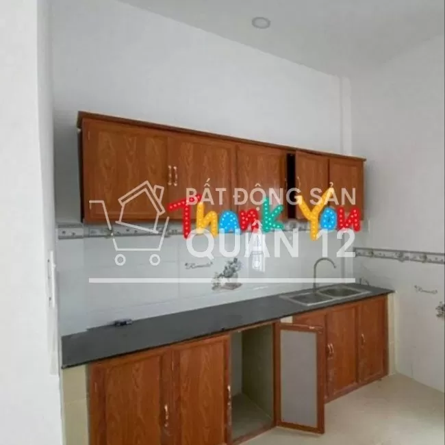 Nhà đường xe hơi, 2 PN, 2 toilet, gần chợ, siêu thị, chính chủ