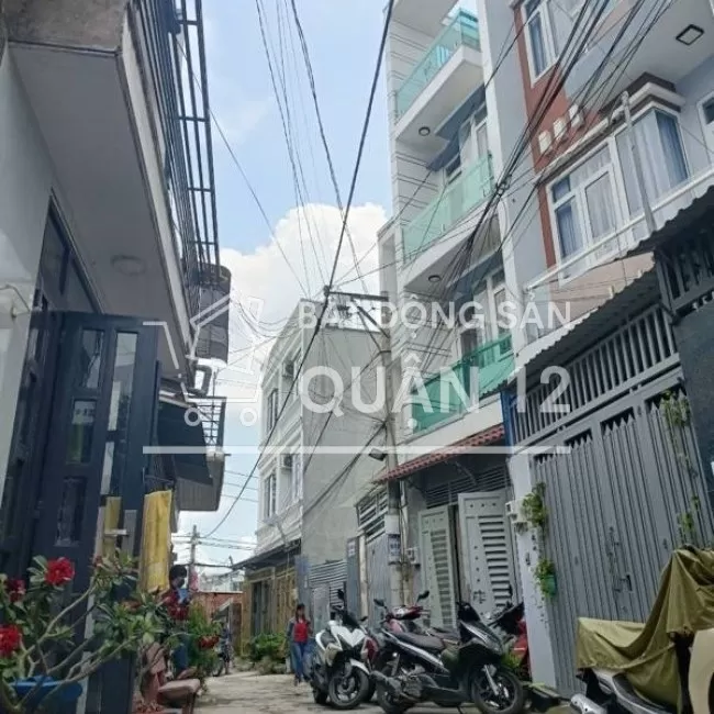 NHÀ QUẬN 12 1TRỆT 3LẦU 60M2 GIÁ 4TỶ7 HẺM OTO
