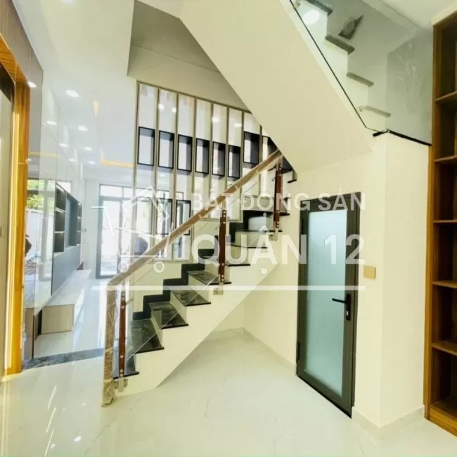 Bán nhà Mặt tiền trung tâm Quận 12, Hà Huy Giáp nối dài Tô Ngọc Vân
