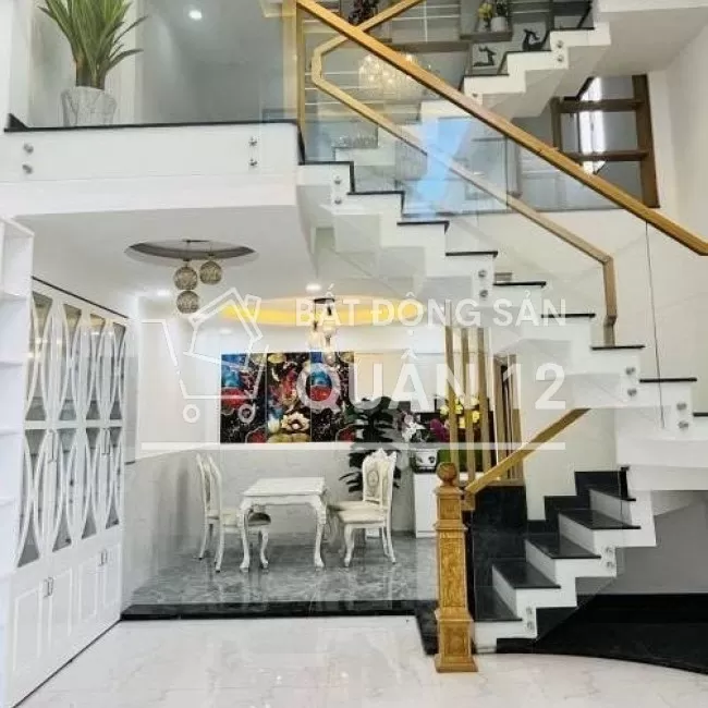 BÁN NHÀ PHỐ CÓ SỔ RIÊNG, CÔNG CHỨNG SANG TÊN NGAY