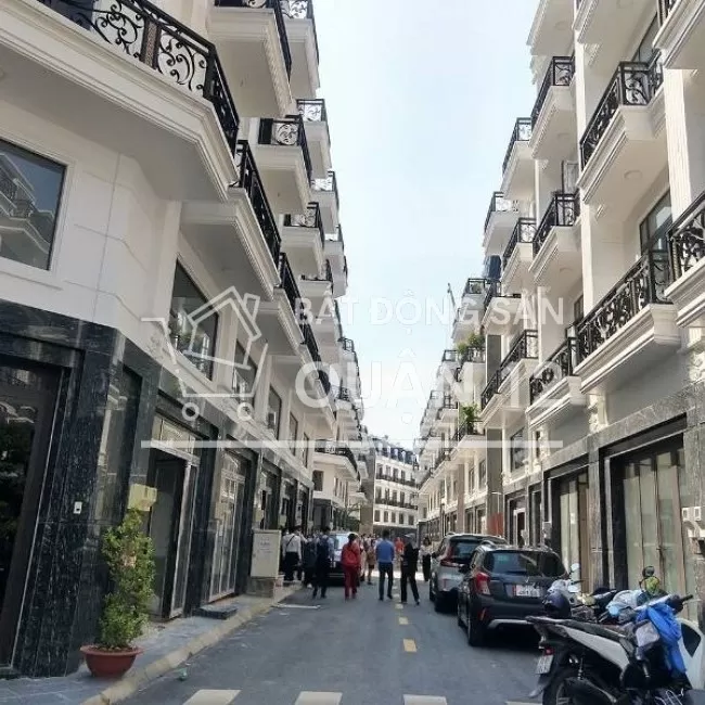 Nhà phố Quận 12, Đẳng cấp thượng lưu