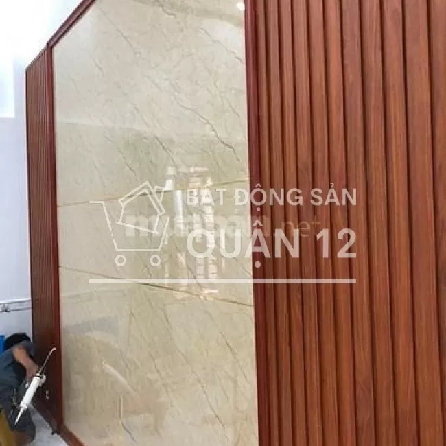 Bán nhà mới 2/ đường hà huy giáp chỉ 2.98 ty sổ hồng riêng đầy đủ