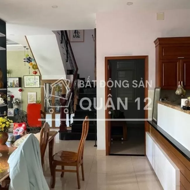 Biệt thự sân vườn ngang 10 x 12, đường trước mặt nhà 7m, khu văn minh