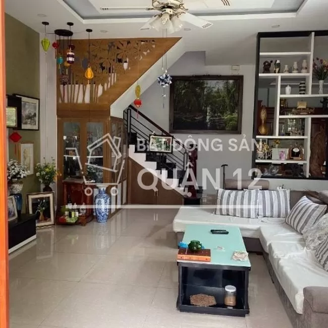 Biệt thự sân vườn ngang 10 x 12, đường trước mặt nhà 7m, khu văn minh