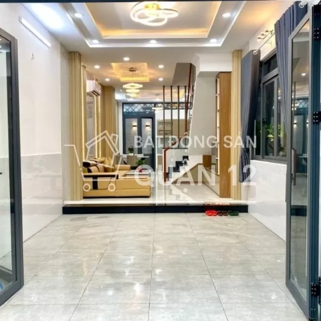 Cần tiền gấp bán nhà đường Hà Huy Giáp, quận 12 có sổ hồng riêng 
