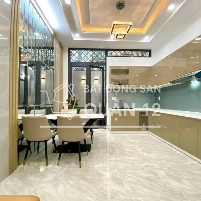 Cần tiền gấp bán nhà đường Hà Huy Giáp, quận 12 có sổ hồng riêng 