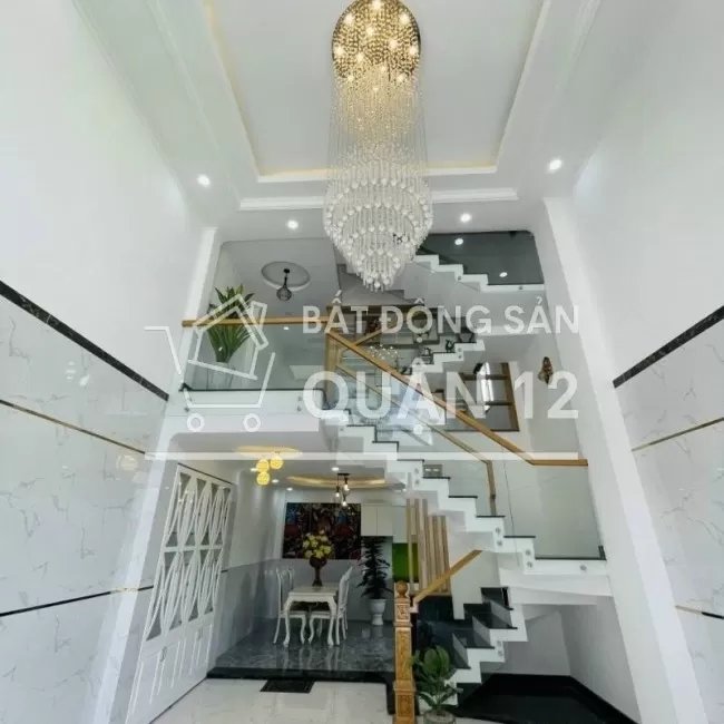 Nhà phố liền kề 200m2 ngay đường Hà Huy Giáp, gần CĐ Điện Lực