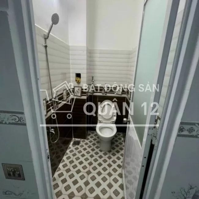 Kẹt tiền bán gấp nhà 1 trệt 1 lầu HT17 Quận 12 giá 2 tỷ 050 TL