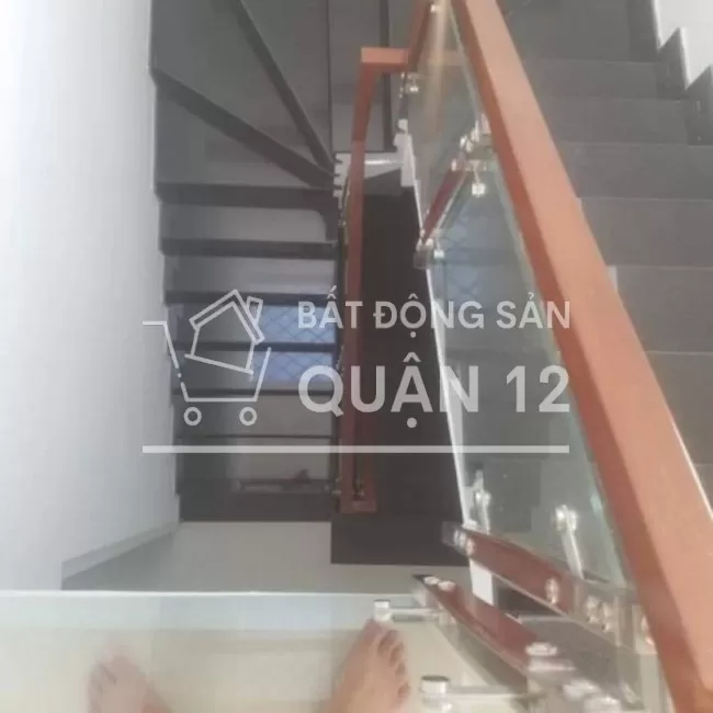 Nhà 1 trệt 3 lầu quận 12 đường thông 8m nhà đẹp