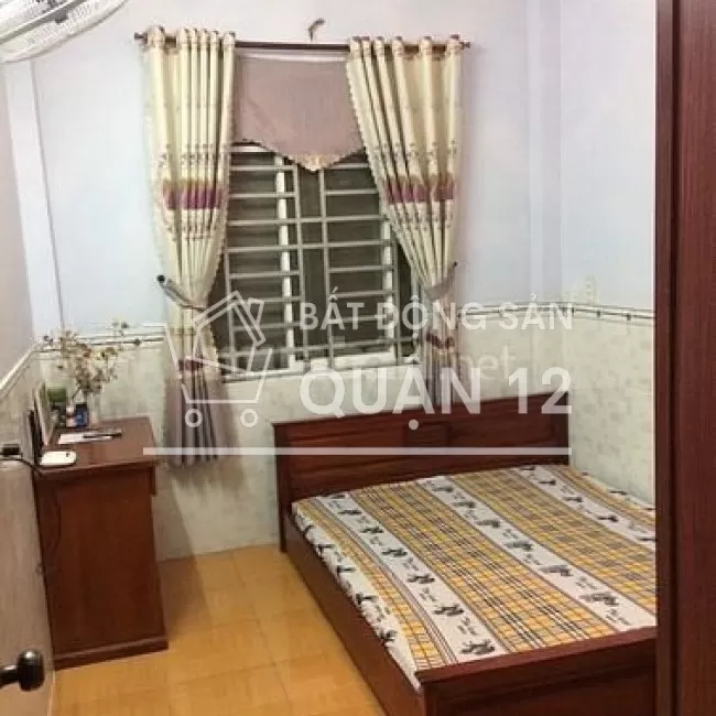 Bán nhà gấp mặt tiền Nguyễn Ảnh Thủ, quận 12