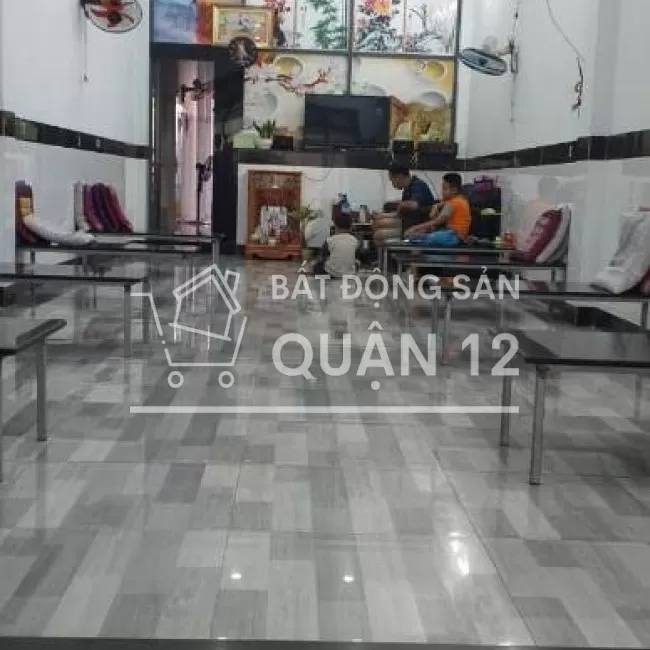 Nhà MTDK , ngay ngã tư Tô Ký và Nguyễn Ảnh Thủ, giá nhỉnh 4ty