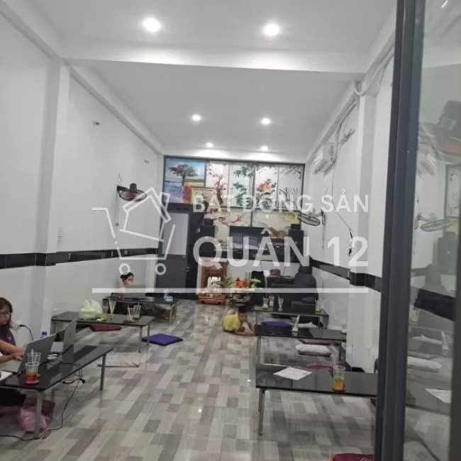 Nhà MTDK , ngay ngã tư Tô Ký và Nguyễn Ảnh Thủ, giá nhỉnh 4ty